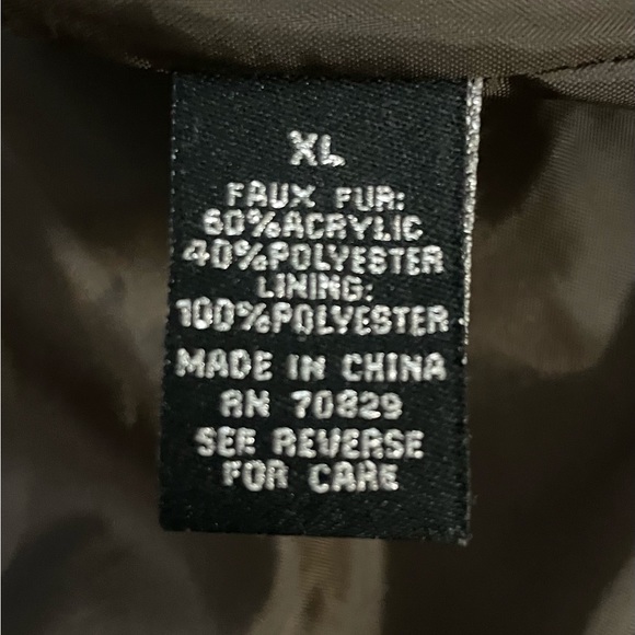 Rue 21 Faux Fur Vest. Size XL Great Condition - Picture 6 of 8